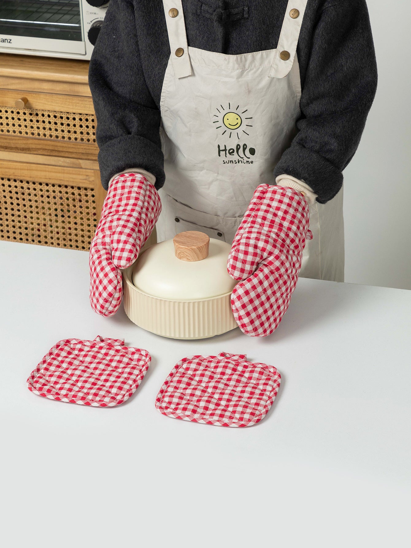 Anti Scald Oven Gloves, Kitchen With Cotton Lining, Thick Gloves Set, Multi-purpose Gloves, Red Checkered Oven Gloves Set