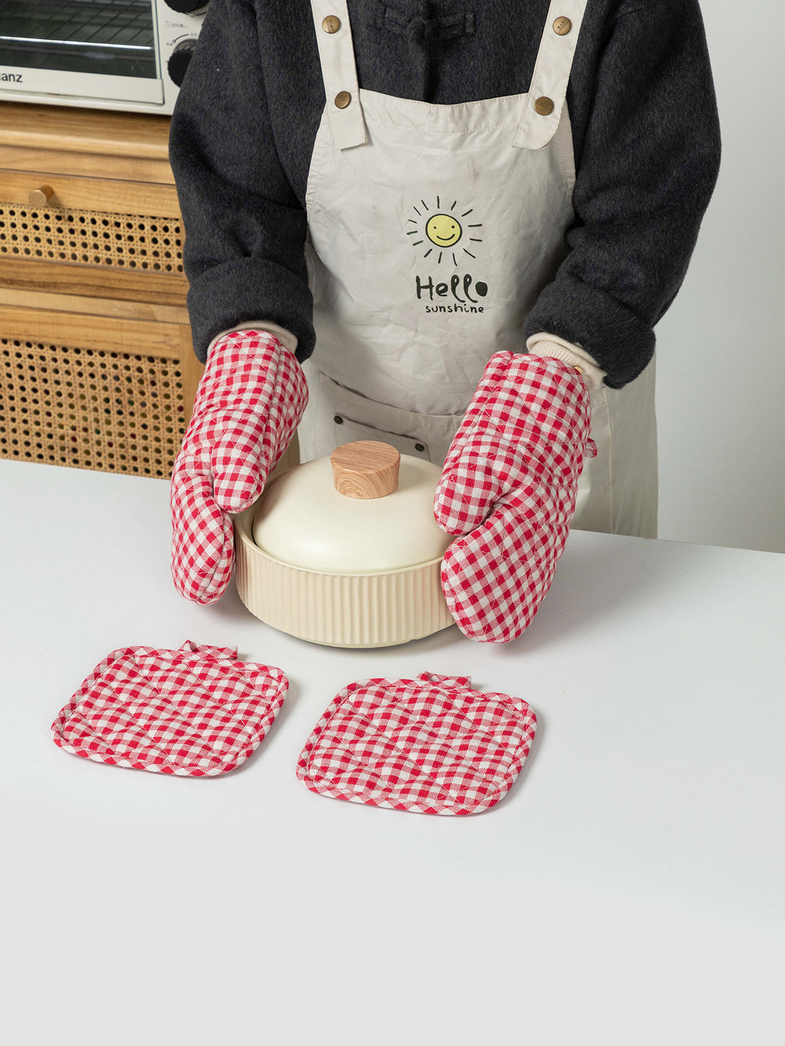 Anti Scald Oven Gloves, Kitchen With Cotton Lining, Thick Gloves Set, Multi-purpose Gloves, Red Checkered Oven Gloves Set