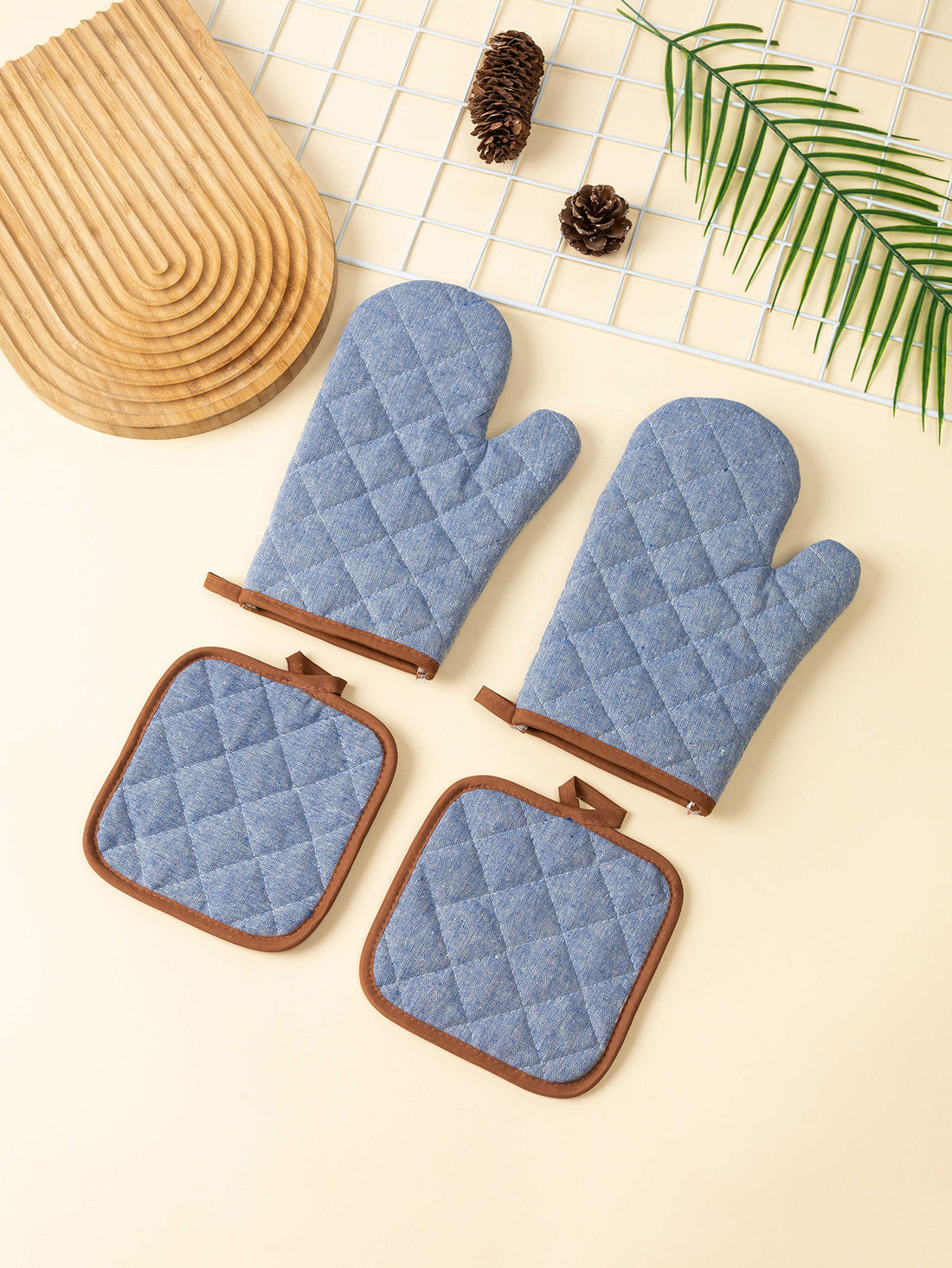 Anti Scald Oven Gloves, Kitchen With Cotton Lining, Thick Gloves Set, Multi-purpose Gloves, Red Checkered Oven Gloves Set