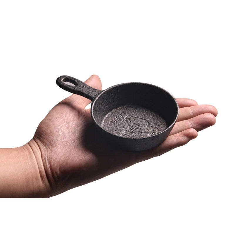 1PCS 8.5CM Cast Iron Skillet Non-stick Mini Egg Frying Pan for Kitchen Cookware