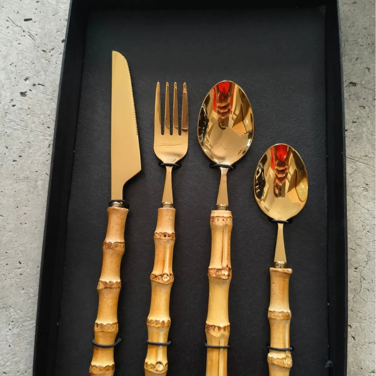 20Pcs Silver Bamboo Handle Cutlery Set 304 Stainless Steel Dinnerware Set Knife Dessert Fork Spoon Tableware Kitchen Flatware