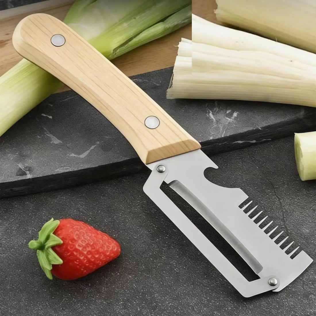 Vegetable Peeler 2 Pcs 3in1 Serrated Stainless Steel Strips Slicer Fruit Potato Carrot Grater Kitchen Gadget With Bottle Opener