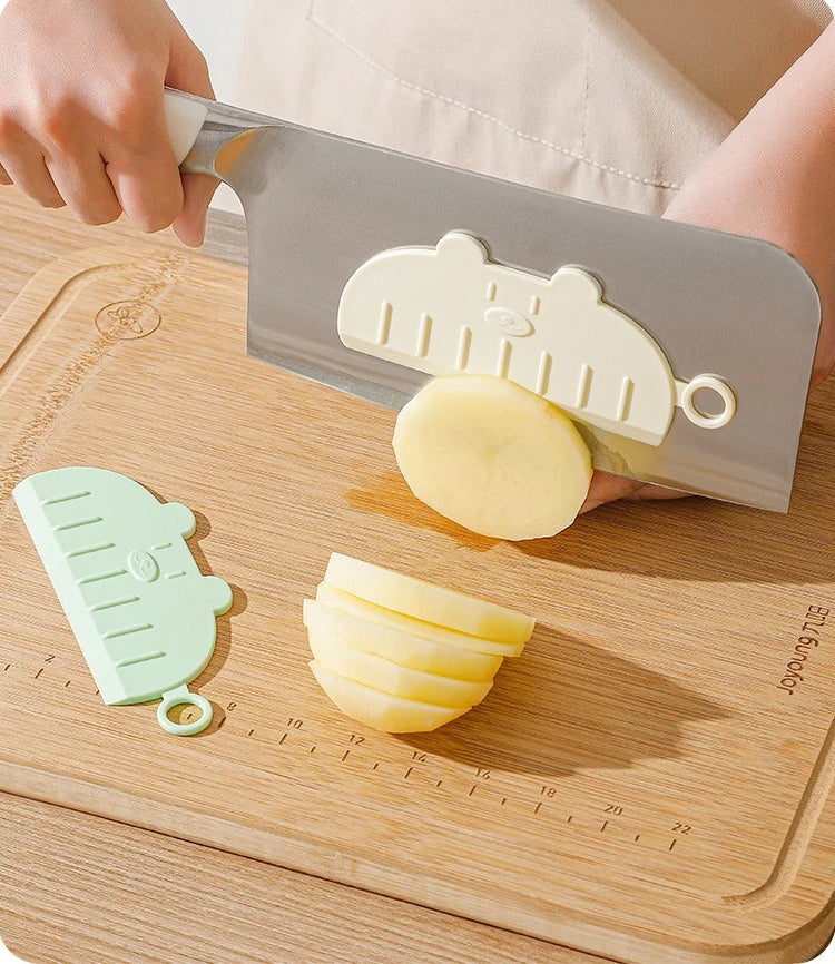 Non Stick Vegetable Cutting Tool for Household Kitchen Non Stick Potato Slice Cutting Knifes Magnetic Suction Kitchen Creative